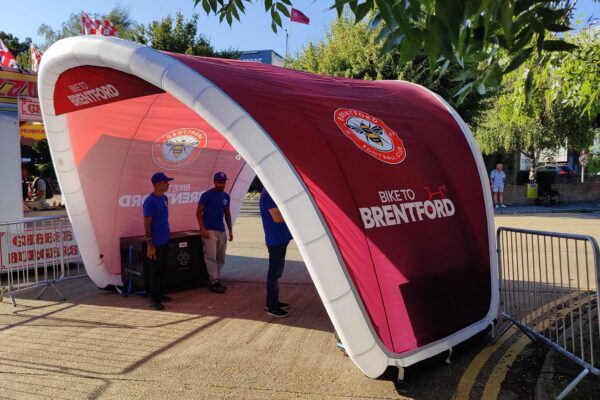 Tenda personalizzata del Brentford Club