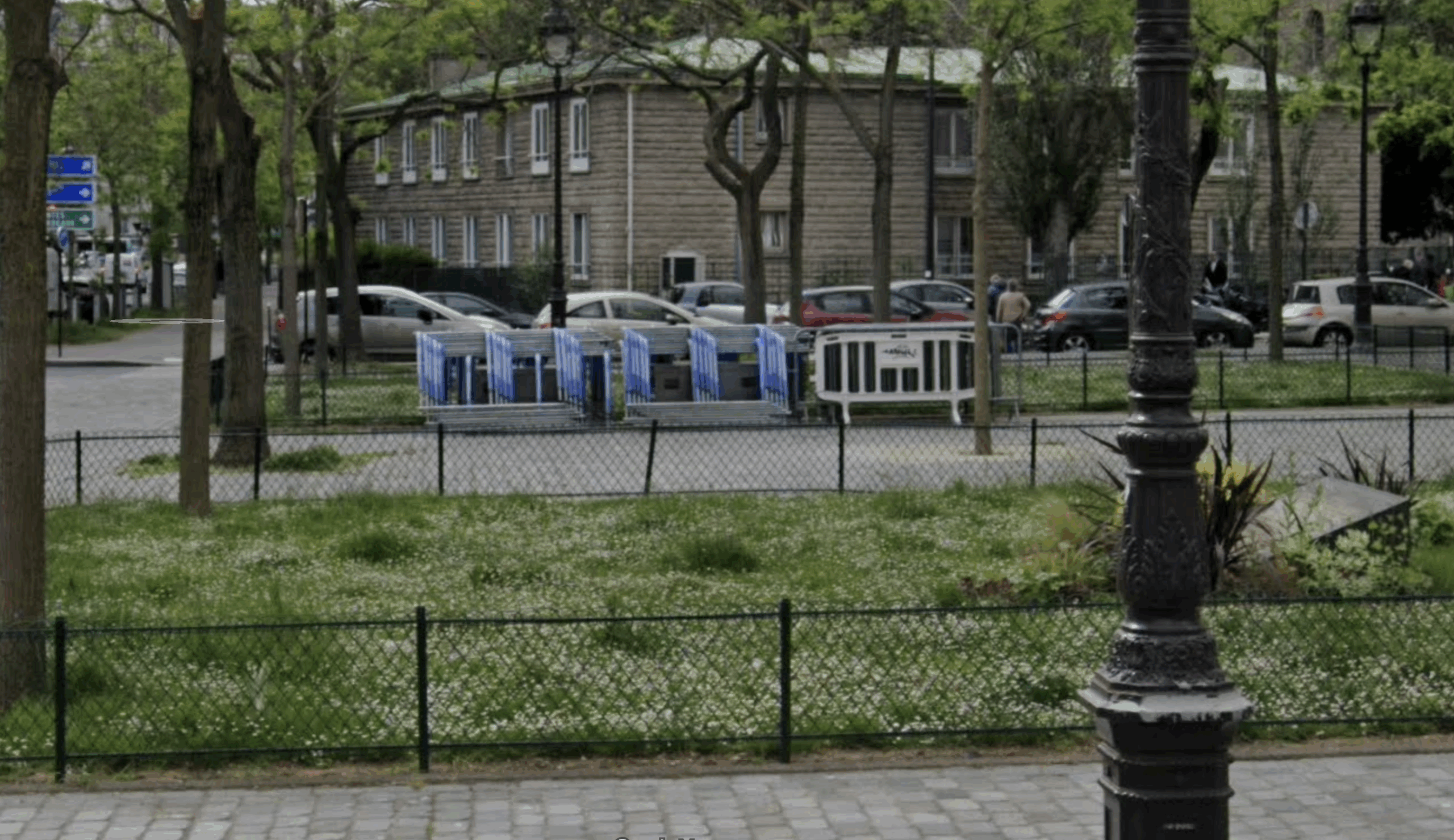 Paris Saint Germain - Parc des Princes - Place Stefanik - Stalli per biciclette ripiegati